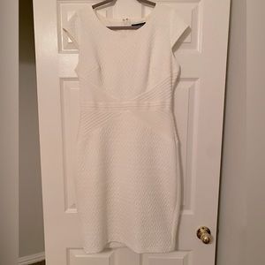 Cap sleeved textured dress